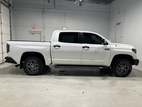 Used 2019 Toyota Tundra Platinum image 2