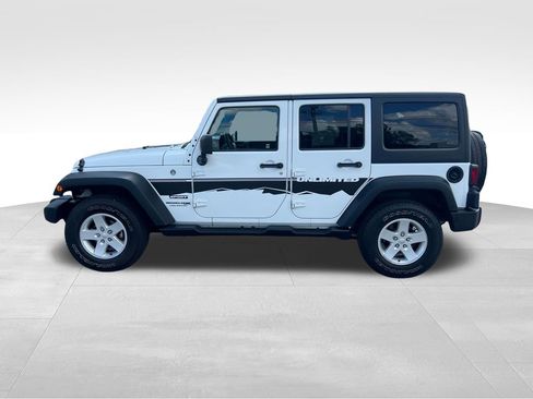 Used 2018 Jeep Wrangler Unlimited Sport S image 3