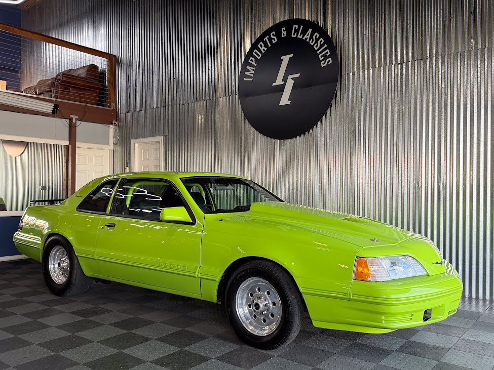 Used 1987 Ford Thunderbird RWD image 2