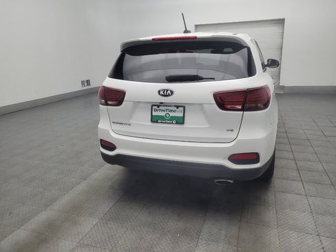 Used 2019 Kia Sorento FWD V6 image 7