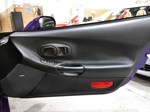 Used 1998 Chevrolet Corvette Convertible w/ Memory Pkg image 43