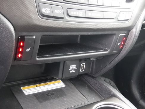 Used 2022 Honda Passport TrailSport image 24