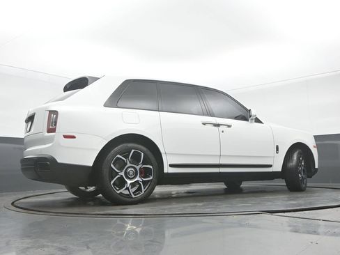 Used 2021 Rolls-Royce Cullinan Black Badge AWD/4WD image 37