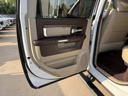 Used 2018 RAM 2500 Laramie w/ Convenience Group AWD/4WD image 14