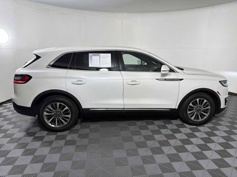 Used 2020 Lincoln Nautilus FWD w/ Equipment Group 101A image 8