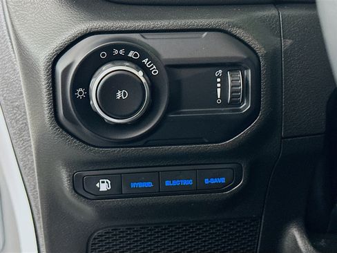 Used 2023 Jeep Wrangler Sahara w/ Cold Weather Group image 16