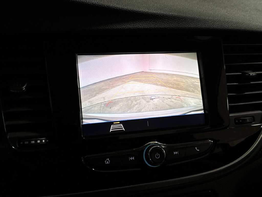 Used 2022 Buick Encore Preferred w/ Safety Package AWD/4WD image 15