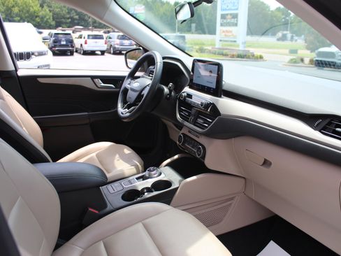 Used 2021 Ford Escape SEL FWD image 32