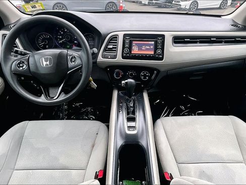 Used 2021 Honda HR-V LX image 23