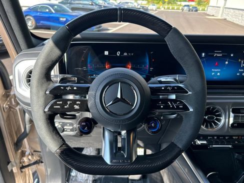 Used 2025 Mercedes-Benz G 63 AMG 4MATIC image 17