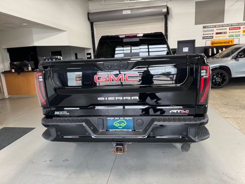 Certified 2024 GMC Sierra 2500 AT4 w/ AT4 Preferred Package AWD/4WD image 6