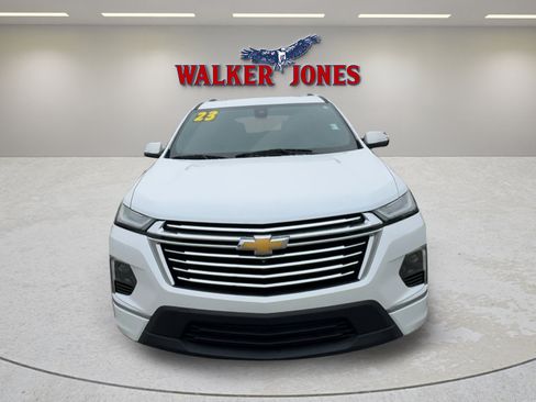 Used 2023 Chevrolet Traverse Premier image 14