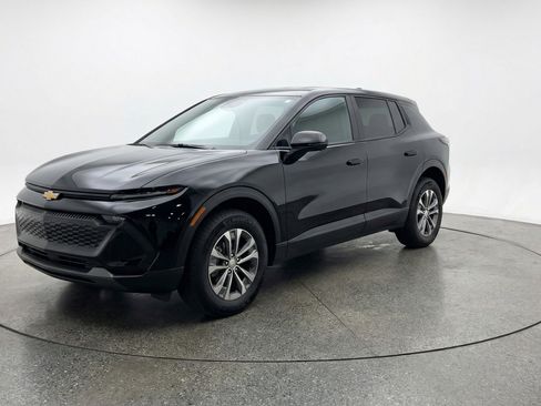 Used 2025 Chevrolet Equinox LT image 3