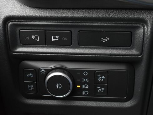 Used 2022 Ford F150 Lariat w/ Equipment Group 502A High image 19