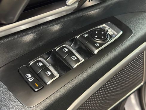 Used 2025 Kia Telluride S image 9