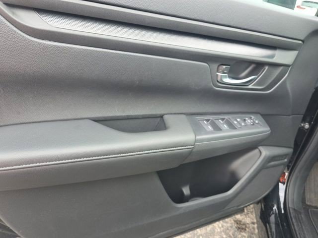 Used 2025 Honda CR-V LX image 7
