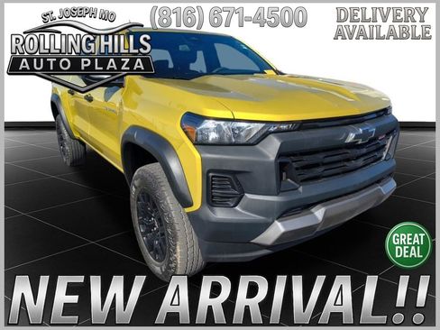 Used 2023 Chevrolet Colorado Trail Boss w/ Technology Package image 1