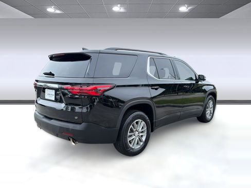 Certified 2023 Chevrolet Traverse LT FWD image 8