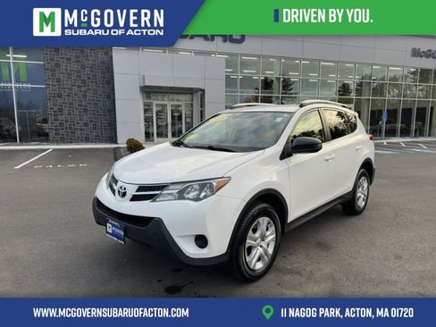 Used 2015 Toyota RAV4 LE image 1