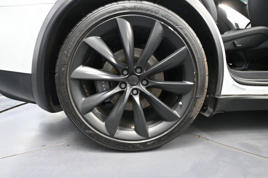 Used 2018 Tesla Model X 100D AWD/4WD image 10