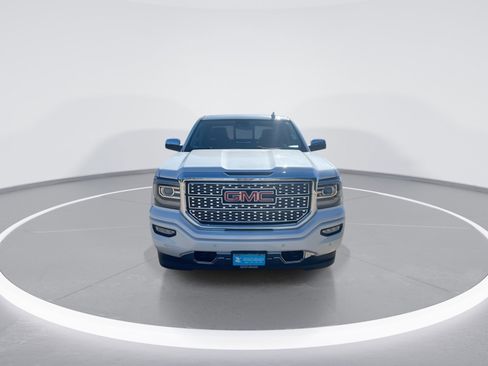 Used 2017 GMC Sierra 1500 Denali image 3