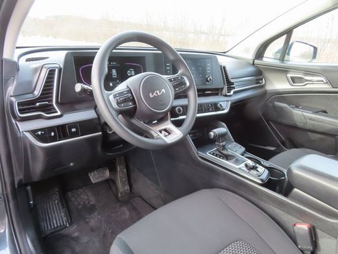 Certified 2023 Kia Sportage LX image 16