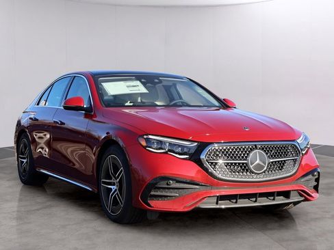 New 2026 Mercedes-Benz E 350 4MATIC Sedan image 3