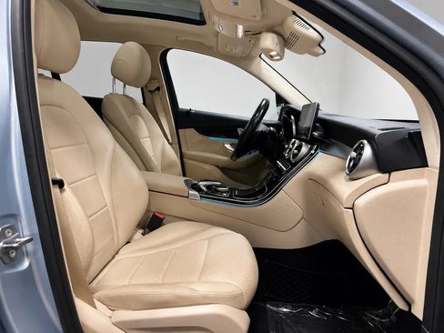Used 2017 Mercedes-Benz GLC 300 w/ Premium 3 Package image 27