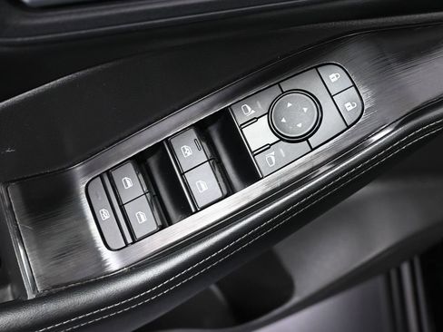 Used 2025 Nissan Rogue SV image 11