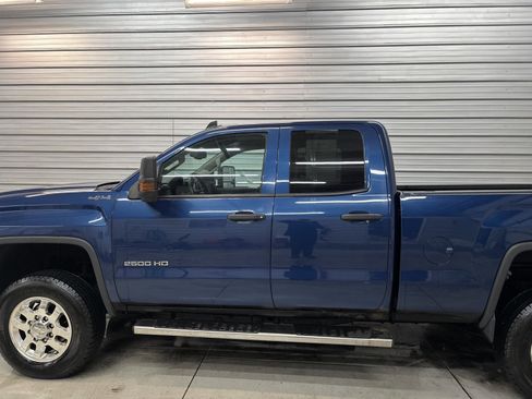Used 2016 GMC Sierra 2500 4x4 Double Cab w/ Sierra Convenience Package image 9