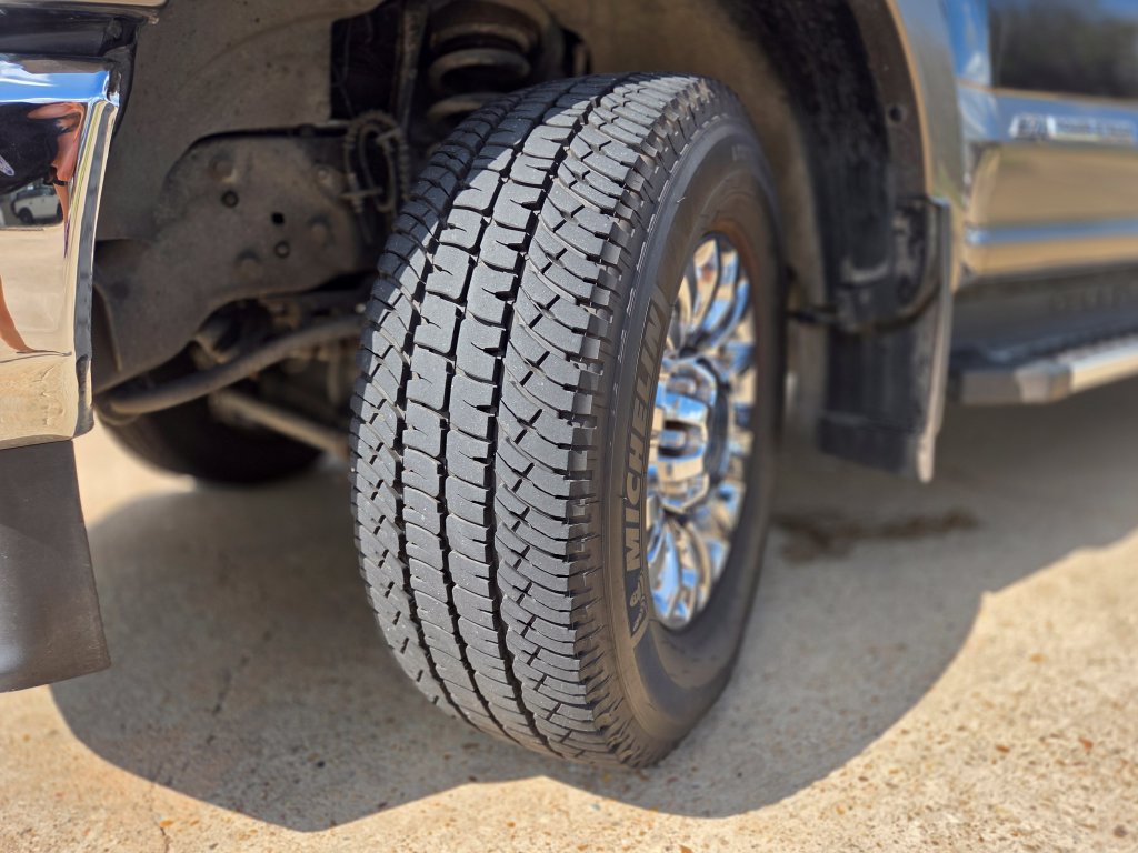 Used 2022 Ford F350 Lariat w/ Lariat Ultimate Package AWD/4WD image 33