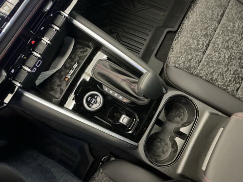 New 2026 Chevrolet Colorado Z71 w/ Midnight Edition image 22