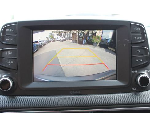 Used 2021 Hyundai Kona SE FWD image 19
