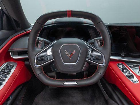 Used 2023 Chevrolet Corvette Z06 RWD image 10