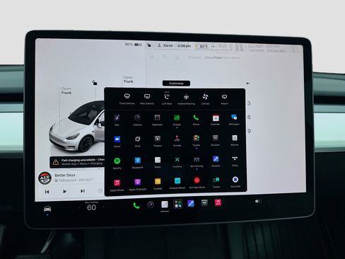 Used 2023 Tesla Model Y 2WD image 11