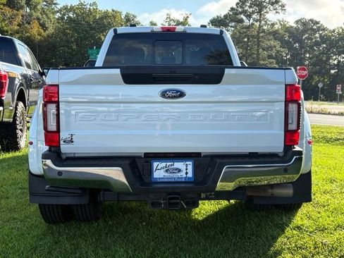 Used 2022 Ford F350 Lariat w/ Lariat Ultimate Package RWD image 3