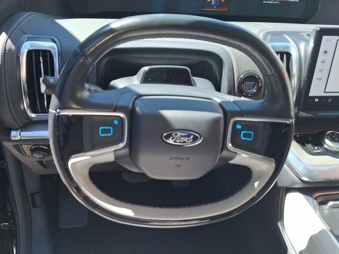 Used 2025 Ford Expedition Max Platinum w/ Driver's Package AWD/4WD image 15