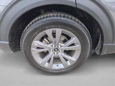Used 2023 Ford Explorer XLT w/ Equipment Group 202A RWD image 23