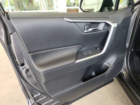 Used 2025 Toyota RAV4 XLE w/ Convenience Package AWD/4WD image 11