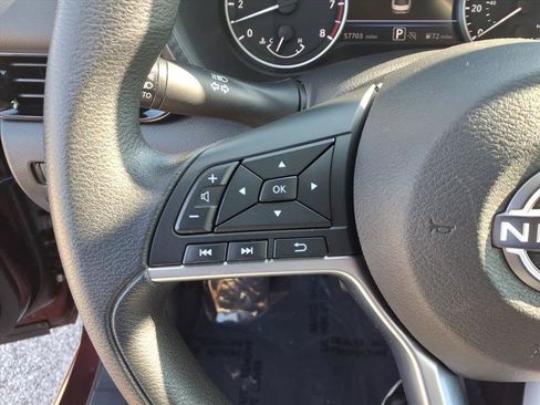 Used 2024 Nissan Sentra SV FWD image 17
