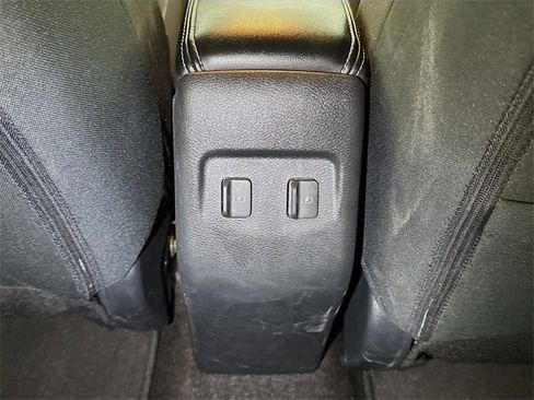 Used 2024 Nissan Kicks SV image 21