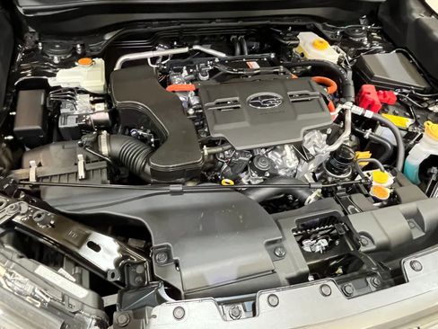 Used 2025 Subaru Forester Limited image 11