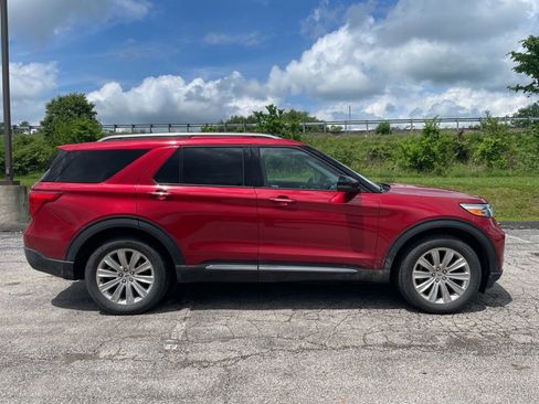 Used 2022 Ford Explorer Limited w/ Equipment Group 301A AWD/4WD image 5