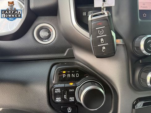 Used 2022 RAM 1500 Big Horn AWD/4WD image 29