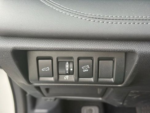 Certified 2023 Subaru Outback Touring XT image 10