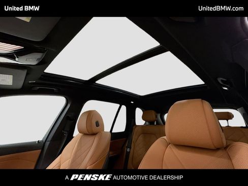 Used 2024 BMW X5 sDrive40i w/ Premium Package image 12