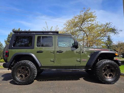 Used 2021 Jeep Wrangler Unlimited Rubicon w/ Dual Top Group AWD/4WD image 5