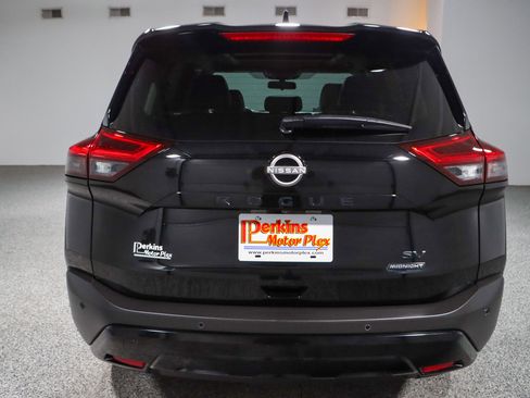 Used 2023 Nissan Rogue SV w/ SV Premium B Package FWD image 8
