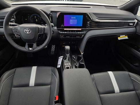 Certified 2026 Toyota Camry SE FWD image 13