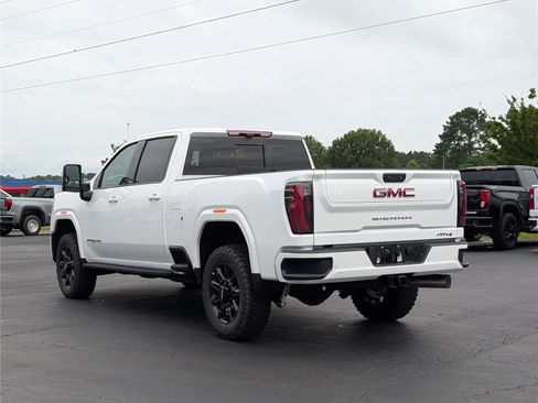 New 2026 GMC Sierra 2500 AT4 w/ AT4 Premium Plus Package AWD/4WD image 3